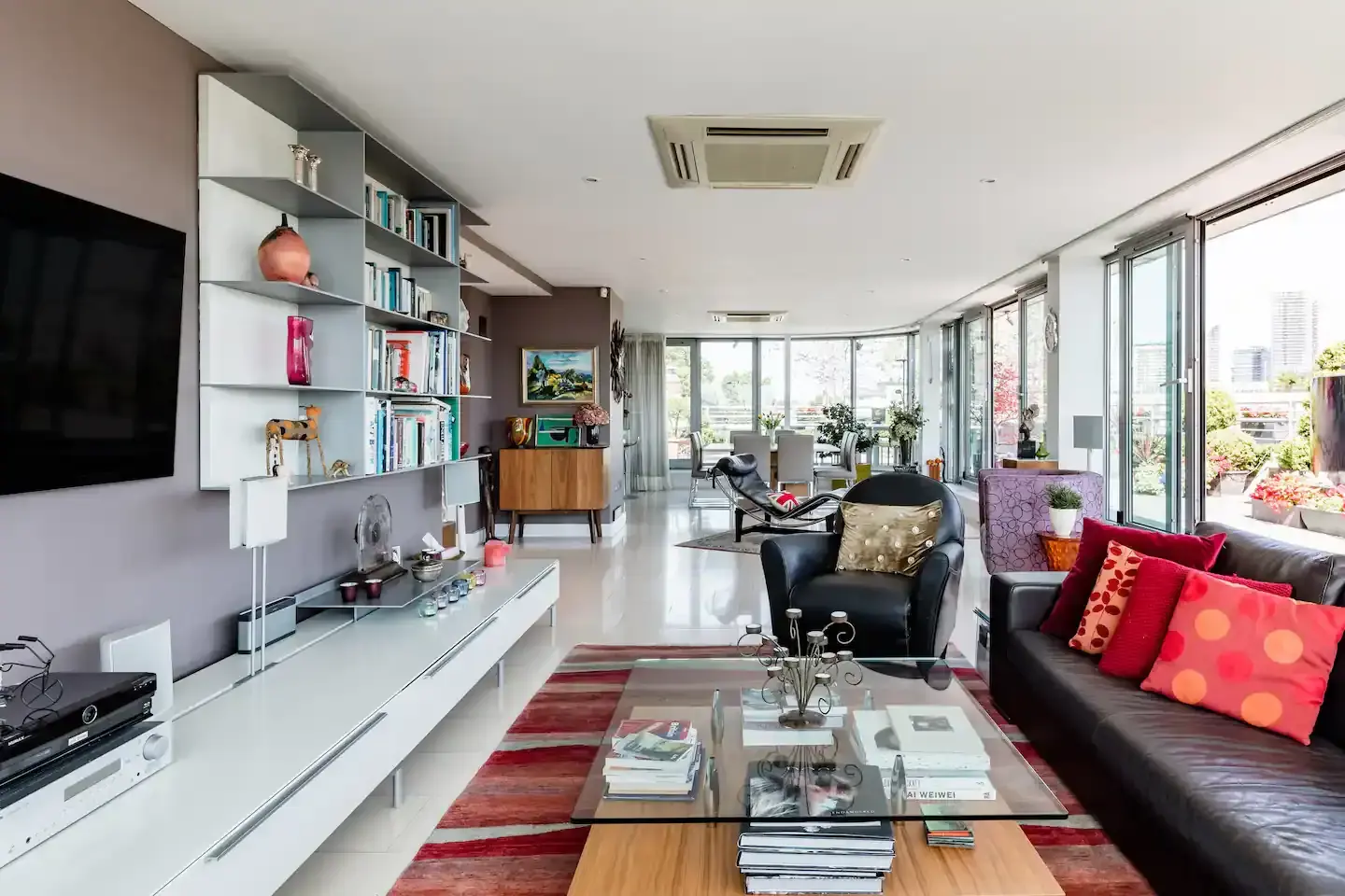 High-rise Penthouse in the Heart of Clerkenwell in Clerkenwell